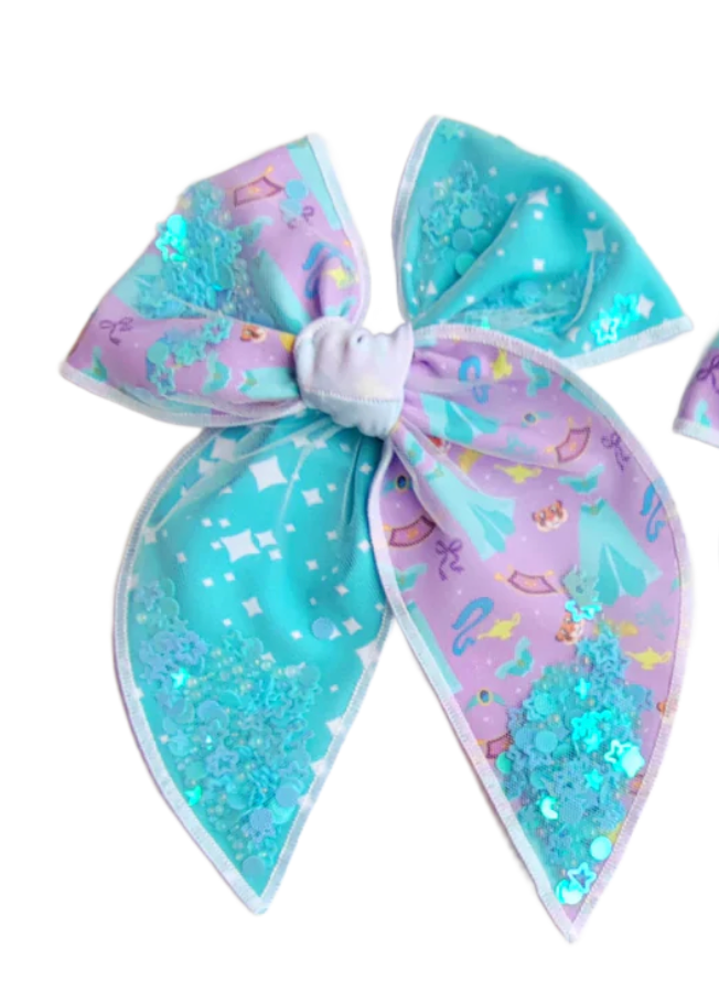 Jasmine Shaker Bow